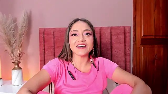 EloiseQuinn online show from 11/29/25, 01:55