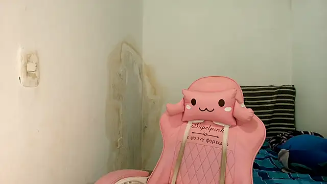 Snapshot of Miss_noah18 chatting on 02/26/26, 09:59 Miss noah18 online show from 02/26/26, 09:59