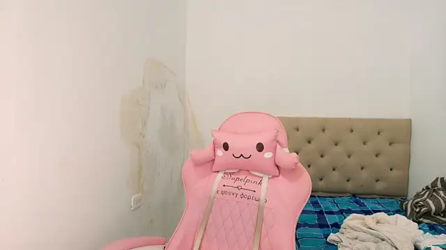 Snapshot of Miss_noah18 chatting on 01/10/26, 09:54 Miss noah18 online show from 01/10/26, 09:54