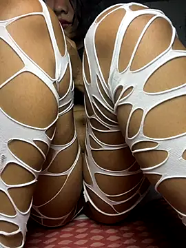 Ninabrunette18 online show from 11/17/25, 10:41