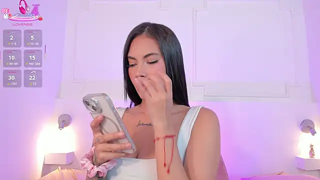 VenusEvans1 online show from 11/29/25, 03:23