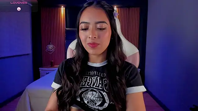 Camila dupont online show from 10/13/25, 04:36