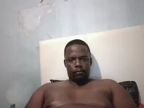 Snapshot of ThamiXX chatting on 01/11/25, 01:59 ThamiXX online show from 01/11/25, 01:59