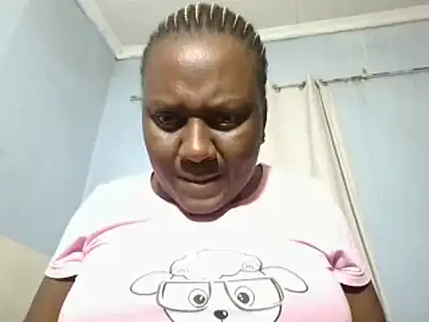 Snapshot of ThamiXX chatting on 01/16/25, 03:02 ThamiXX online show from 01/16/25, 03:02