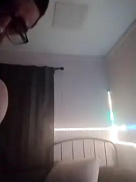 k1oudE online show from 04/04/26, 12:12