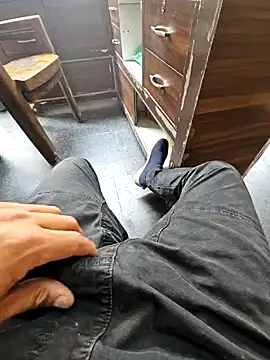 pyasevickybabu563 online show from 03/13/25, 04:27