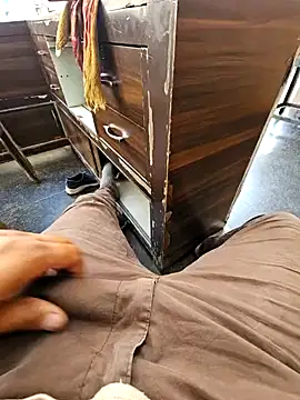 pyasevickybabu563 online show from 03/21/25, 10:17