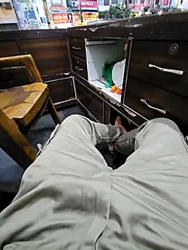 pyasevickybabu563 online show from 10/03/25, 12:39