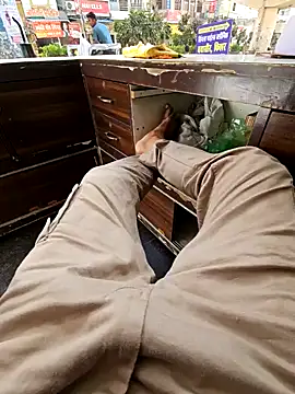 pyasevickybabu563 online show from 10/14/25, 08:59