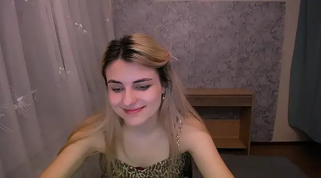 shy sabrina  online show from 03/03/25, 07:17