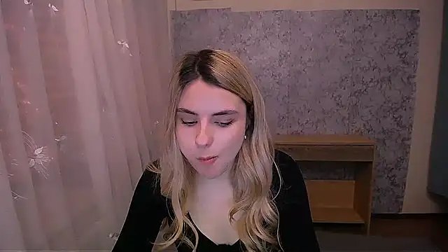 shy sabrina  online show from 02/26/25, 07:55