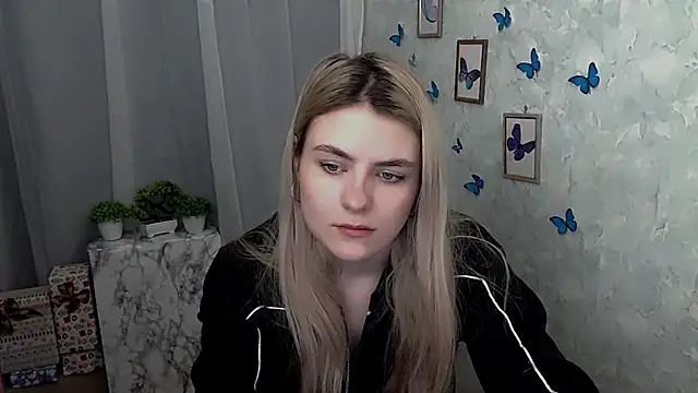 shy sabrina  online show from 02/13/25, 07:35