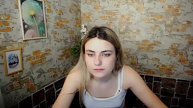 shy sabrina  online show from 03/17/25, 03:18