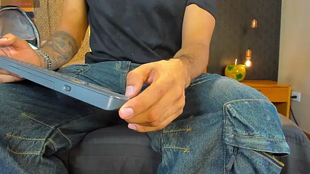 MarcoVitto online show from 02/17/26, 07:44