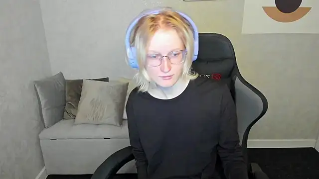 ElizabethHarpper online show from 09/25/25, 01:11