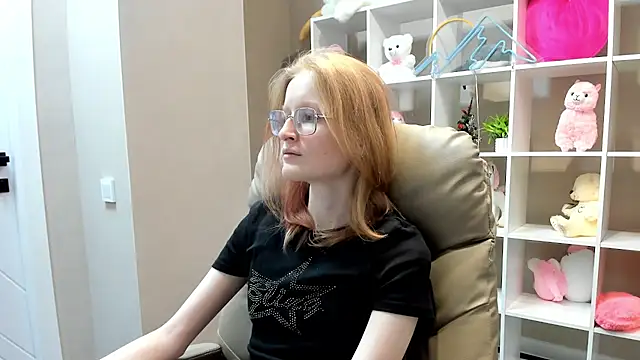 ElizabethHarpper online show from 01/30/25, 08:11