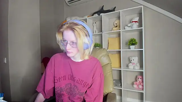 ElizabethHarpper online show from 11/01/25, 01:12