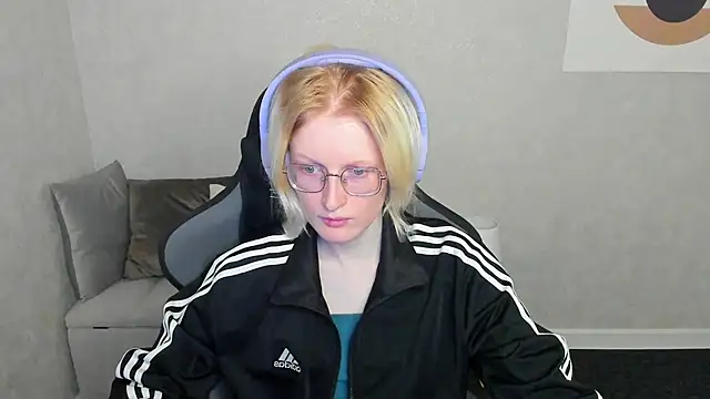 ElizabethHarpper online show from 09/21/25, 01:11