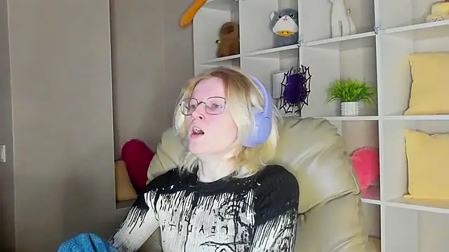 ElizabethHarpper online show from 11/02/25, 01:21