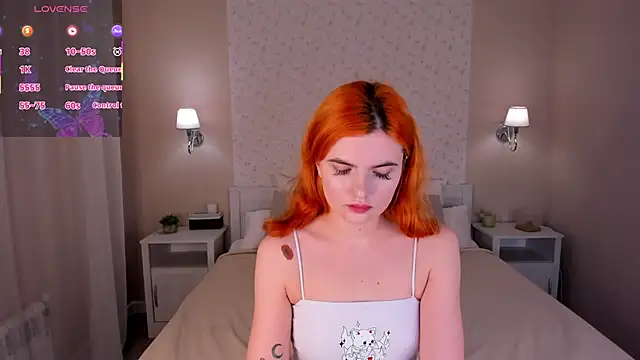 Snapshot of CharlotteMitchell chatting on 11/13/25, 09:35 CharlotteMitchell online show from 11/13/25, 09:35