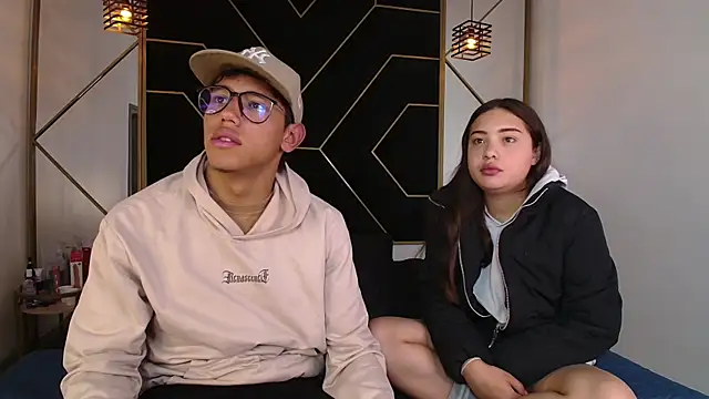 Snapshot of RyanPricee chatting on 10/22/25, 04:23 RyanPricee online show from 10/22/25, 04:23