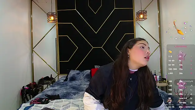 Snapshot of RyanPricee chatting on 11/11/25, 03:45 RyanPricee online show from 11/11/25, 03:45