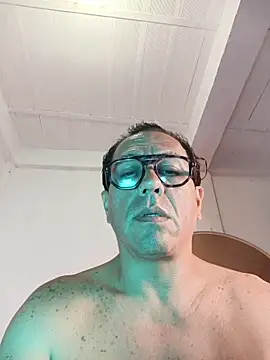 Rocket1978 online show from 10/21/25, 12:37