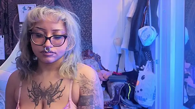 deluxxxeblu online show from 01/19/26, 03:21