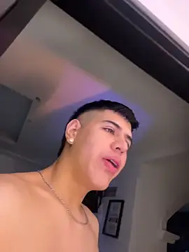 Angel Khouri online show from 10/25/25, 04:11