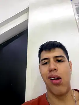 Snapshot of Angel_Khouri chatting on 09/18/25, 02:47 Angel Khouri online show from 09/18/25, 02:47