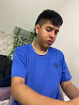 Snapshot of Angel_Khouri chatting on 01/06/26, 04:16 Angel Khouri online show from 01/06/26, 04:16