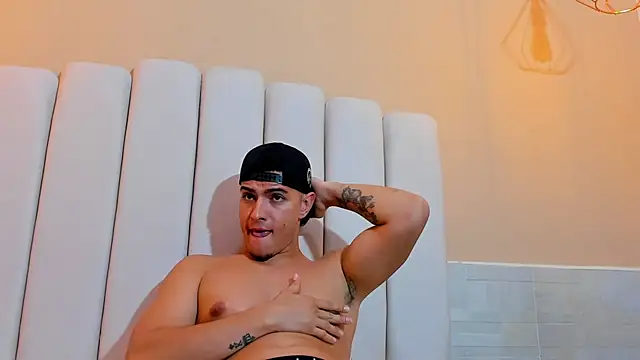 DAVID VICTORIAA online show from 03/12/25, 04:02