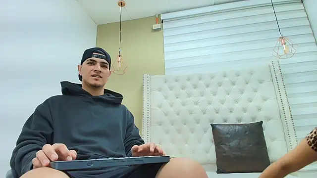 DAVID VICTORIAA online show from 01/10/26, 01:06