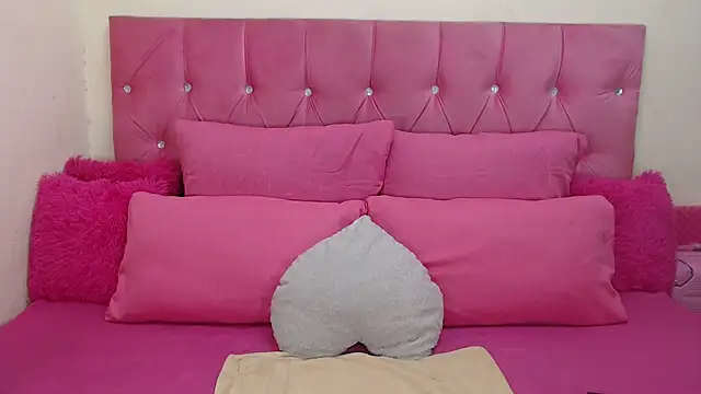 naughtiest baddy online show from 10/30/25, 07:11