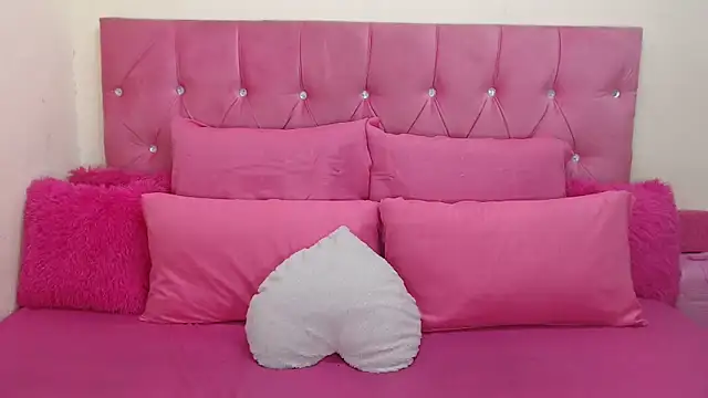 naughtiest baddy online show from 10/08/25, 05:13