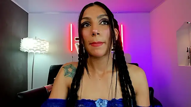 miss   evangeline online show from 02/05/26, 02:07