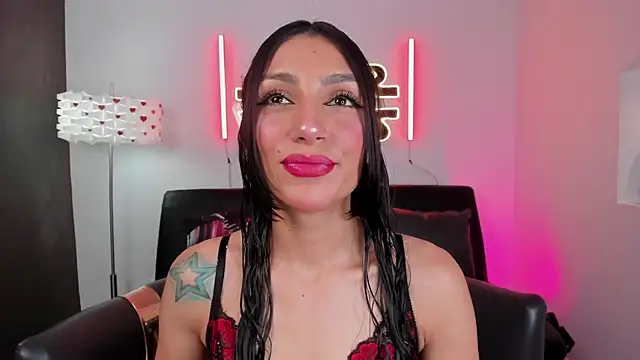 Snapshot of miss___evangeline chatting on 05/26/26, 02:31 miss evangeline online show from 05/26/26, 02:31