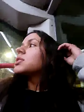 Snapshot of Danni_shy chatting on 02/26/25, 01:46 Danni shy online show from 02/26/25, 01:46