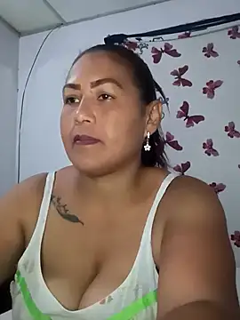 Snapshot of Abigail_BigTits chatting on 03/22/25, 01:54 Abigail BigTits online show from 03/22/25, 01:54