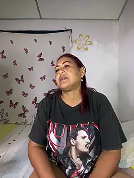 Snapshot of Abigail_BigTits chatting on 01/03/25, 04:11 Abigail BigTits online show from 01/03/25, 04:11