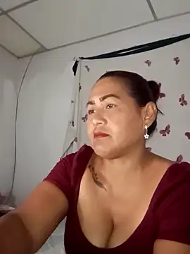 Snapshot of Abigail_BigTits chatting on 01/23/25, 01:41 Abigail BigTits online show from 01/23/25, 01:41