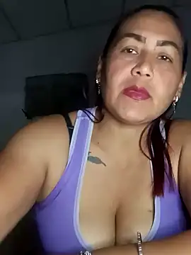 Snapshot of Abigail_BigTits chatting on 02/01/25, 02:47 Abigail BigTits online show from 02/01/25, 02:47