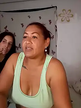 Snapshot of Abigail_BigTits chatting on 01/05/25, 06:13 Abigail BigTits online show from 01/05/25, 06:13