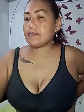 Snapshot of Abigail_BigTits chatting on 03/22/25, 04:56 Abigail BigTits online show from 03/22/25, 04:56