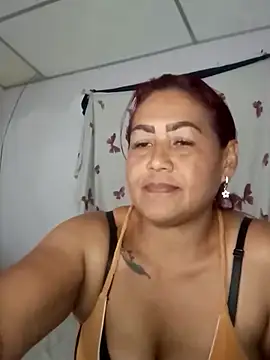 Snapshot of Abigail_BigTits chatting on 01/11/25, 06:14 Abigail BigTits online show from 01/11/25, 06:14