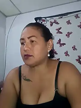 Snapshot of Abigail_BigTits chatting on 03/14/25, 02:31 Abigail BigTits online show from 03/14/25, 02:31