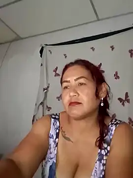 Snapshot of Abigail_BigTits chatting on 01/16/25, 03:23 Abigail BigTits online show from 01/16/25, 03:23