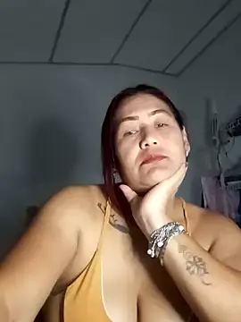 Snapshot of Abigail_BigTits chatting on 02/12/25, 12:22 Abigail BigTits online show from 02/12/25, 12:22