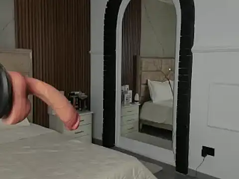 Snapshot of EmiilyHendriixx chatting on 01/29/25, 08:25 EmiilyHendriixx online show from 01/29/25, 08:25