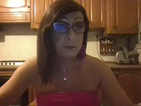 Snapshot of Tiabet chatting on 10/21/25, 07:57 Tiabet online show from 10/21/25, 07:57